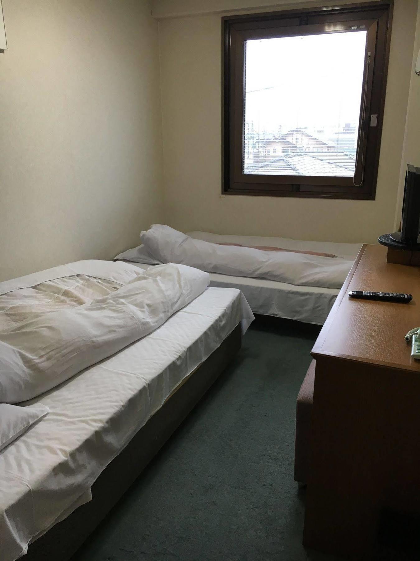 Aoi Business Hotel Фукуяма Экстерьер фото